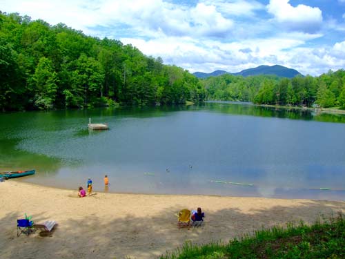 Summer morning at Mirror Lake