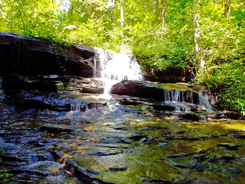Waterfall Riverbend Naturewalk Cabin Rental